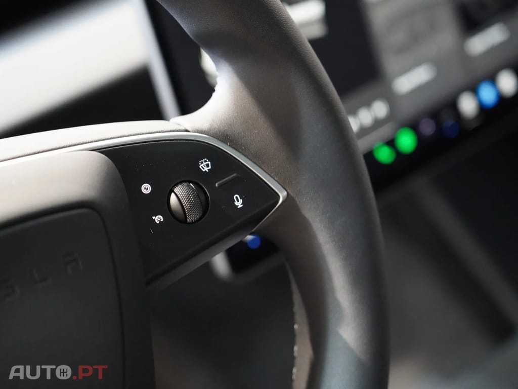 Tesla Model 3 Tração Traseira