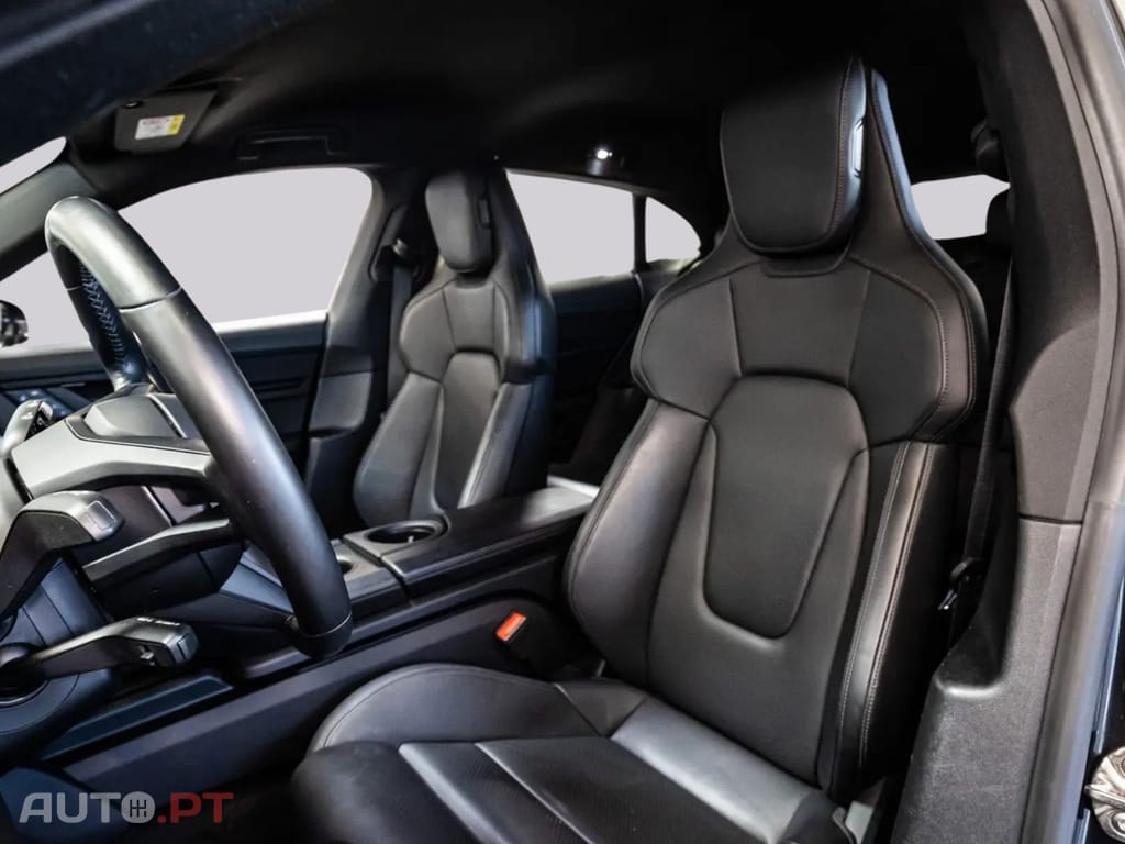 Porsche Taycan I.V.A DEDUTIVEL 4S CROSS TURISMO