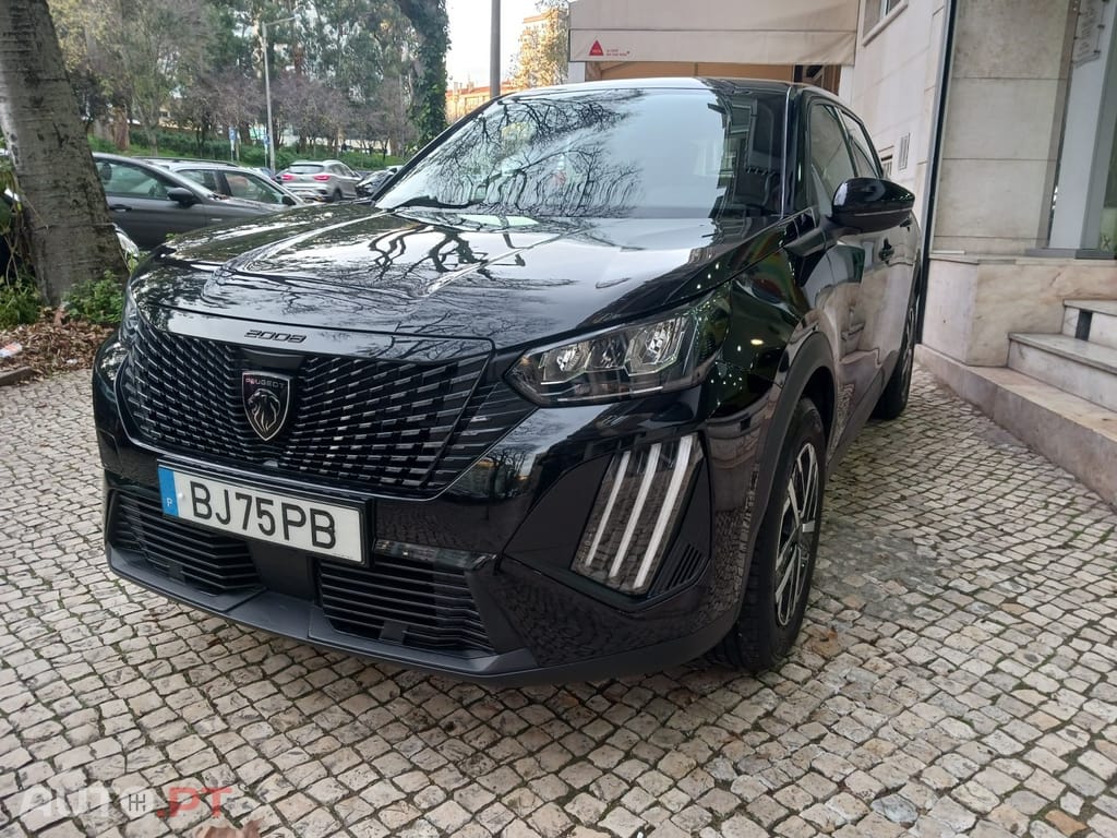 Peugeot 2008 1.2 PureTech Active Pack