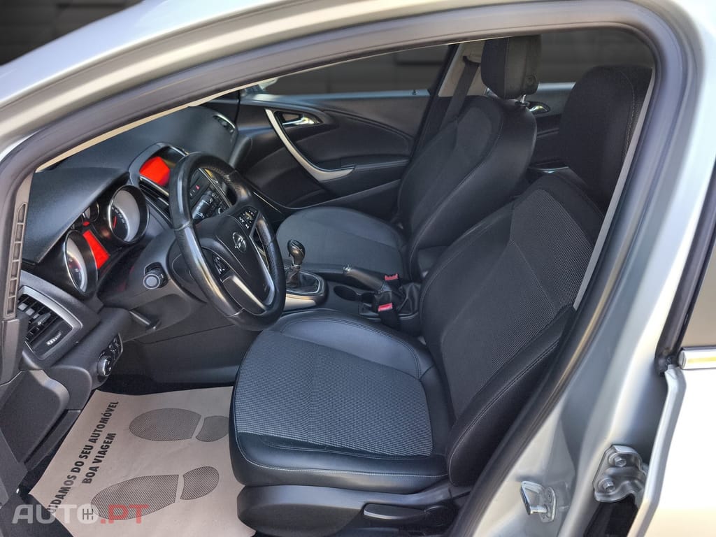 Opel Astra 1.7 CDTi Selection Business