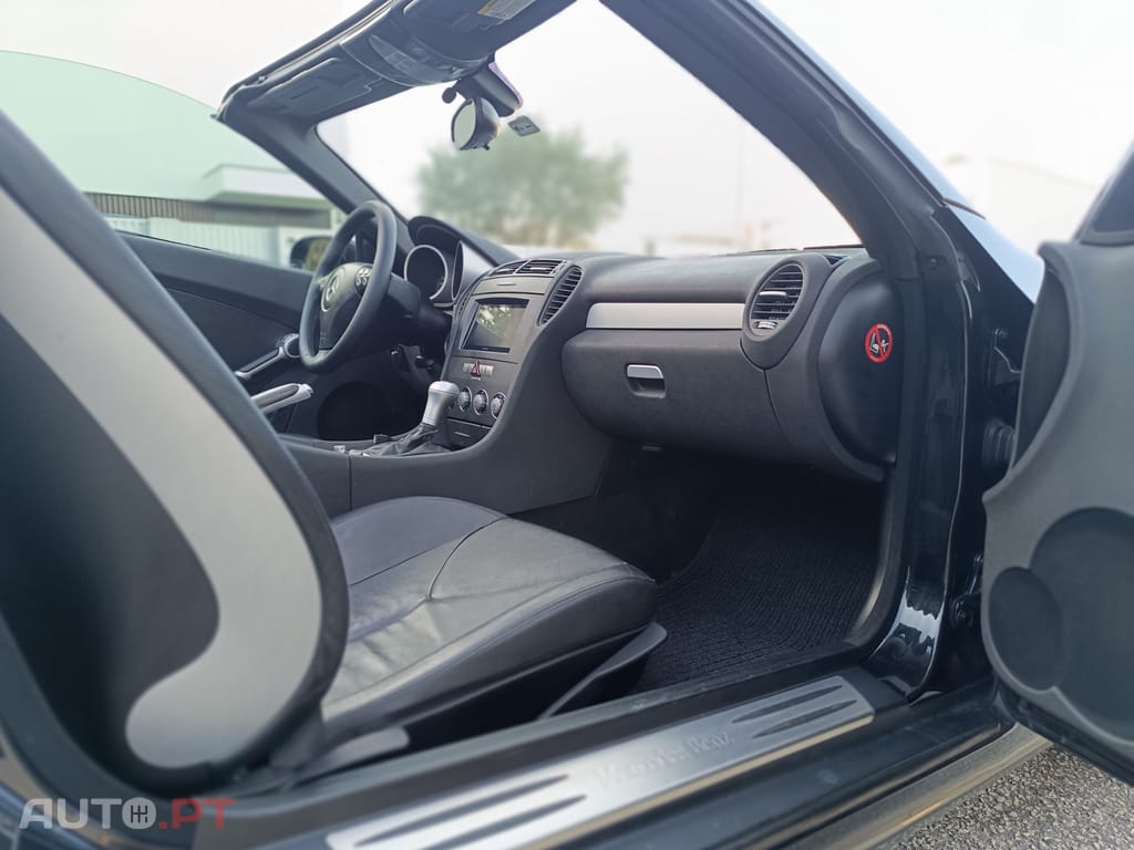 Mercedes-Benz SLK 200 Kompressor Auto - Nacional