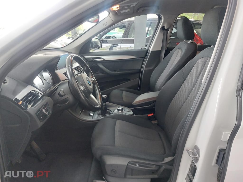 BMW X1 18 i sDrive Advantage