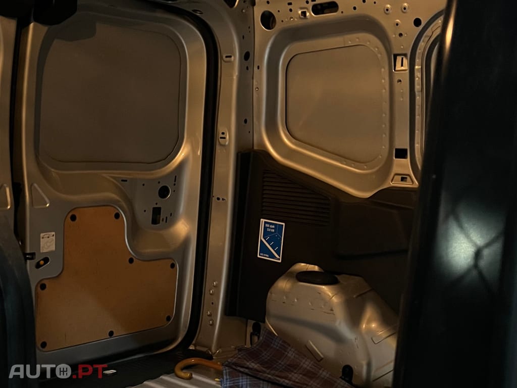 Ford Courier Comercial