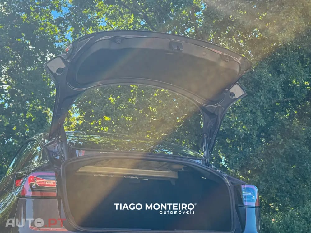 Tesla Model 3 Long Range AWD Dual Motor