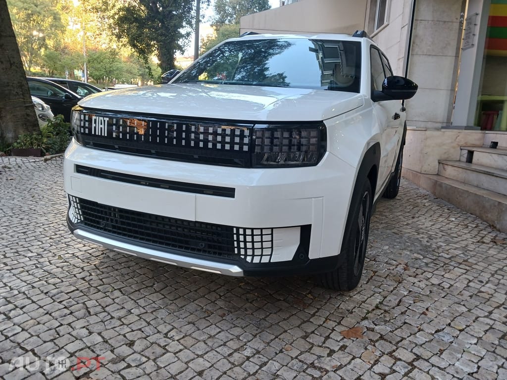 Fiat Grande Panda 1.2 Hybrid La Prima eDCT