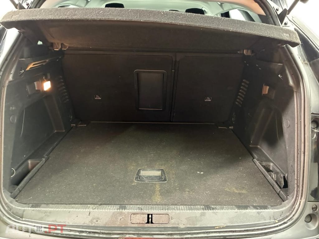 Peugeot 3008 1.6 BlueHDi Style EAT8