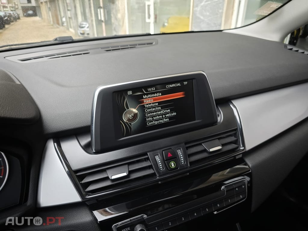 BMW 216 d Advantage