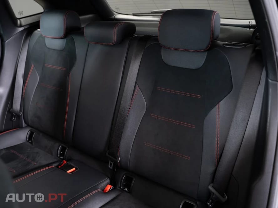 Mercedes-Benz GLA 250 e 8G-DCT AMG Line