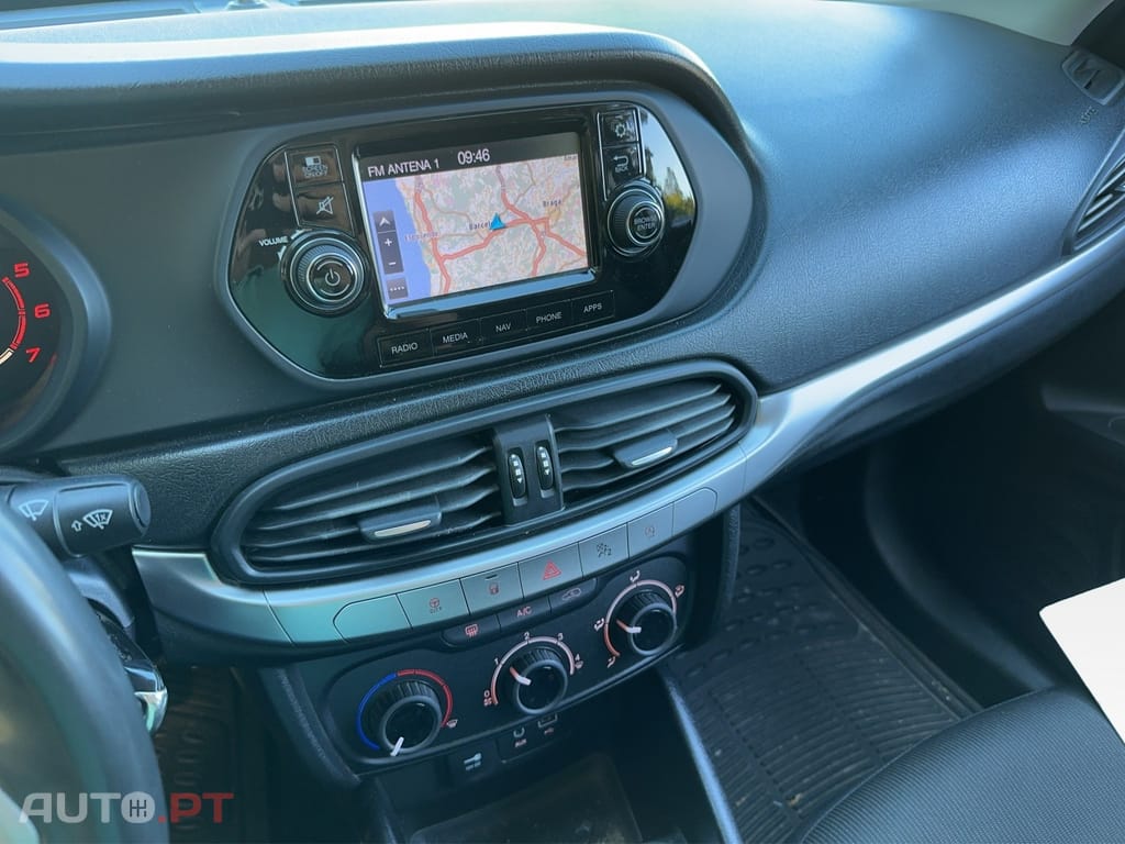 Fiat Tipo 1.3 M-Jet Easy J17