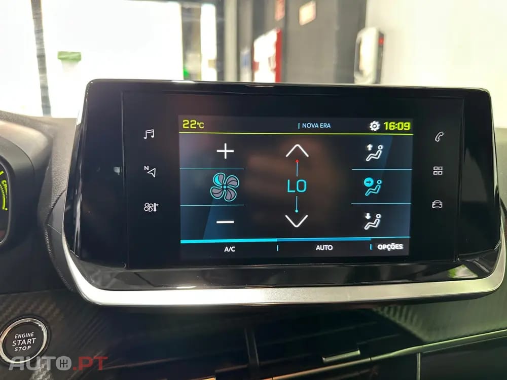 Peugeot E-208 50 kWh Style