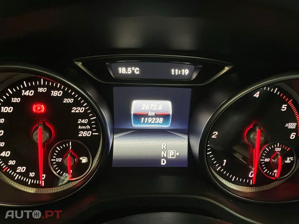 Mercedes-Benz CLA 200 D Shooting Brake AMG Line Aut.