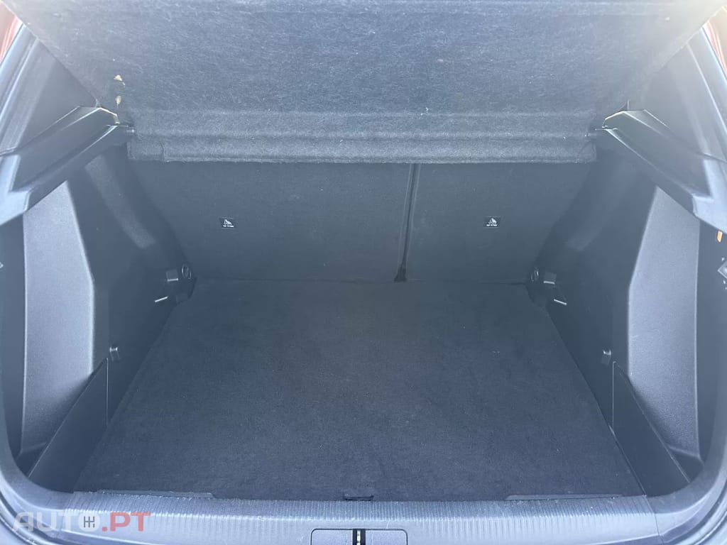 Peugeot 2008 1.2 PureTech Active Pack