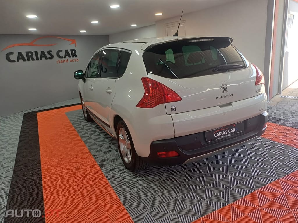 Peugeot 3008 2.0 HDi Hybrid4