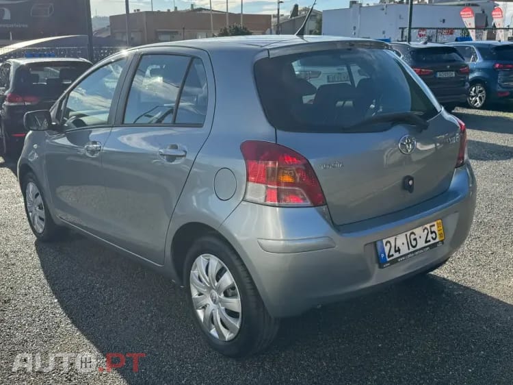 Toyota Yaris 1.0 VVT-i Comfort+AC