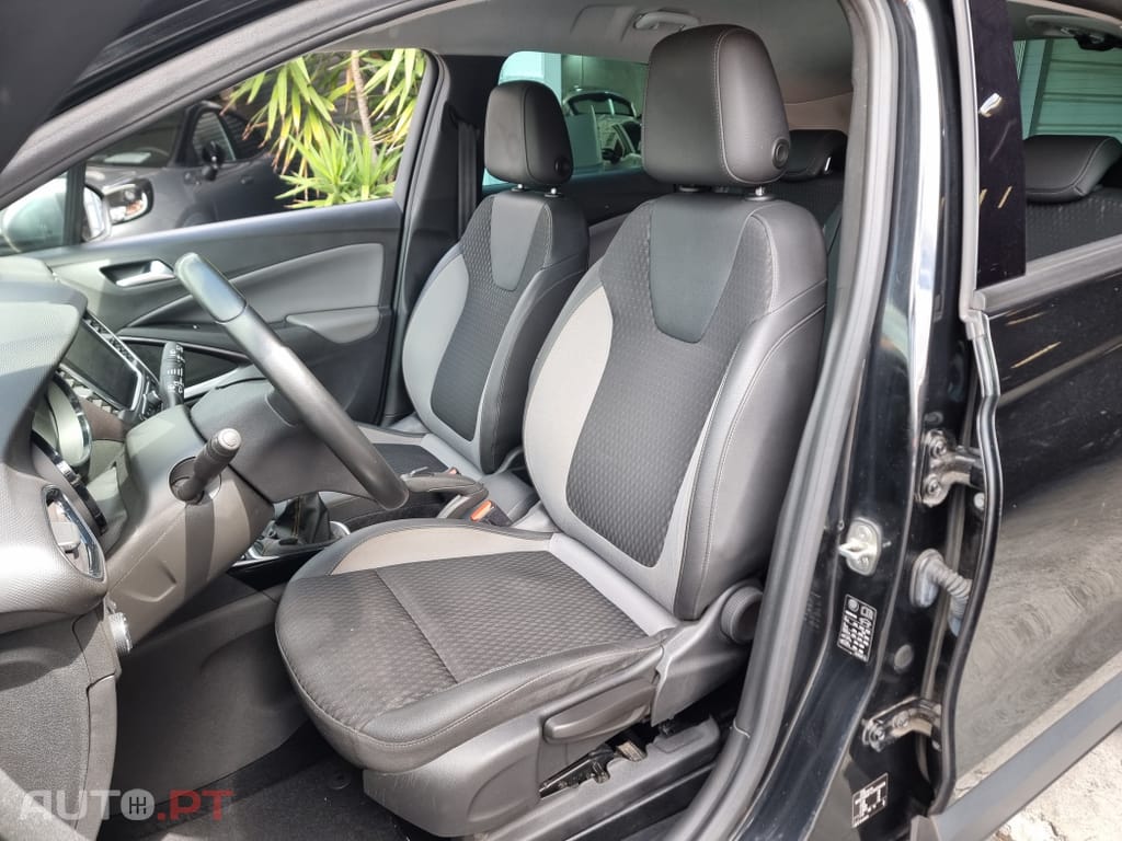Opel Crossland X 1.2 Edition