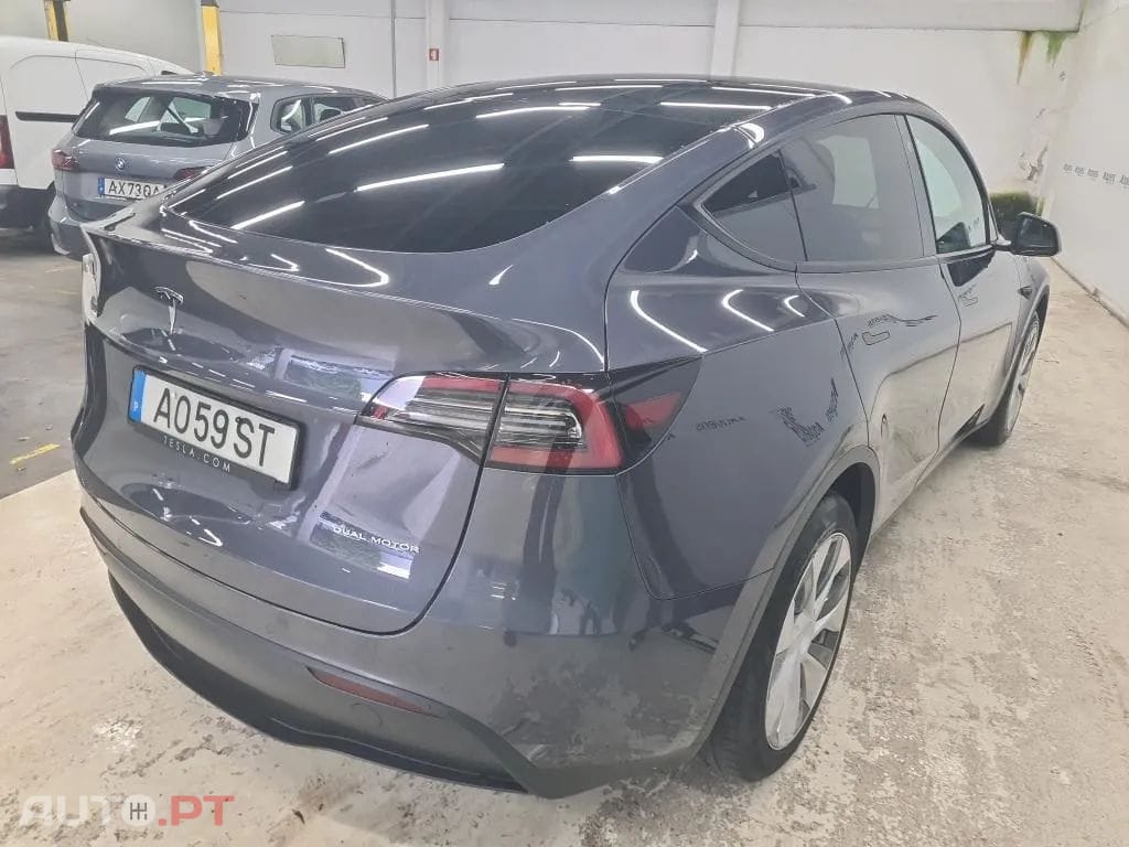 Tesla Model Y Long Range Tração Integral