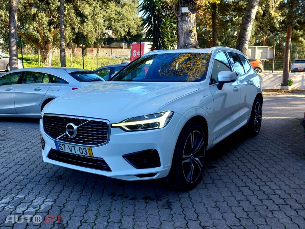 Volvo XC60 2.0 T8 PHEV R-Design AWD