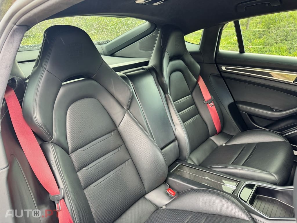 Porsche Panamera 4 S