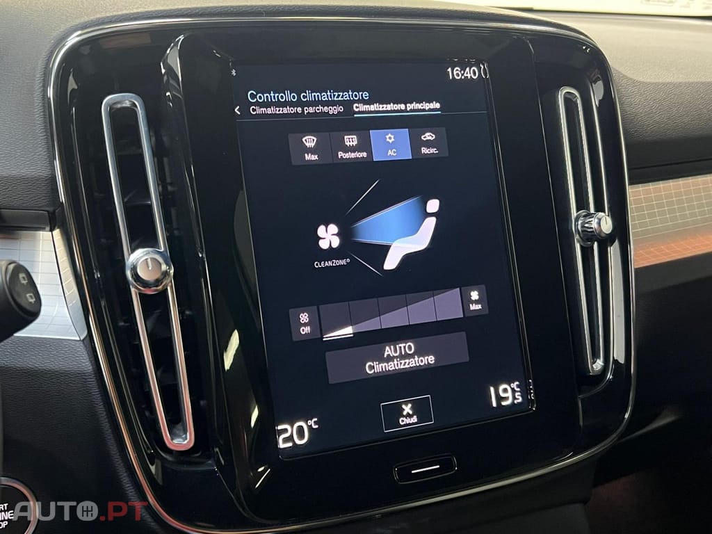 Volvo XC40 1.5 T4 211 Core PG HYBRID
