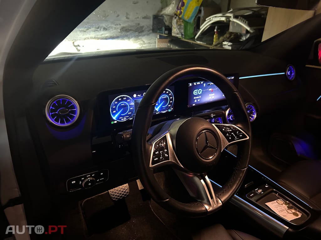 Mercedes-Benz EQA 300 4 matic