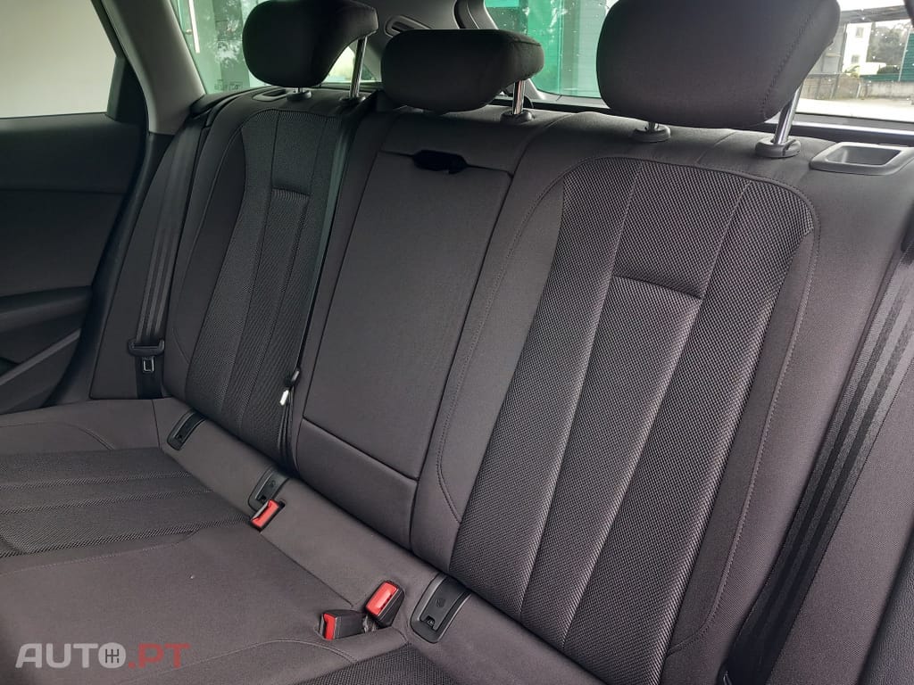 Audi A4 Avant 35 TDI Design S tronic