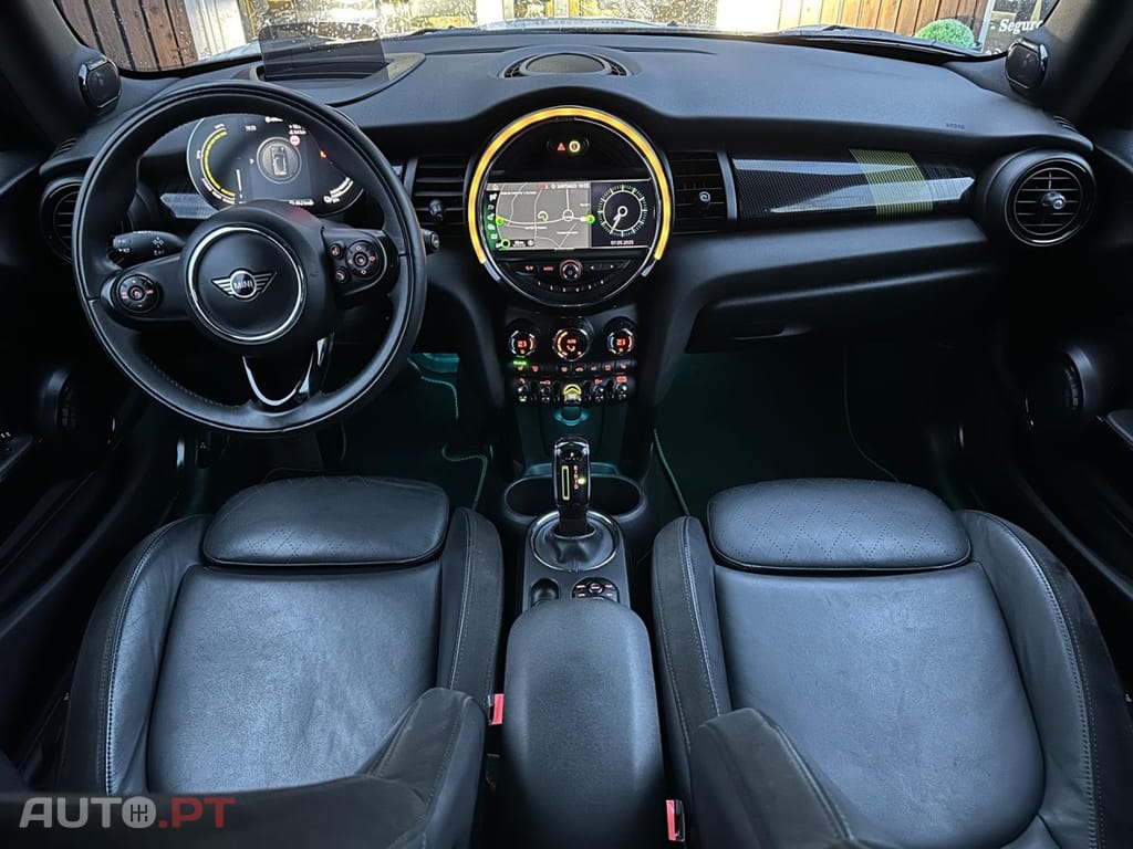 MINI Cooper Cooper SE