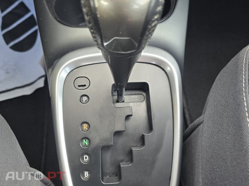 Toyota Yaris 1.5 HSD Comfort