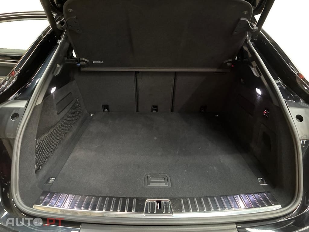 Porsche Cayenne E-Hybrid Triptronic V6