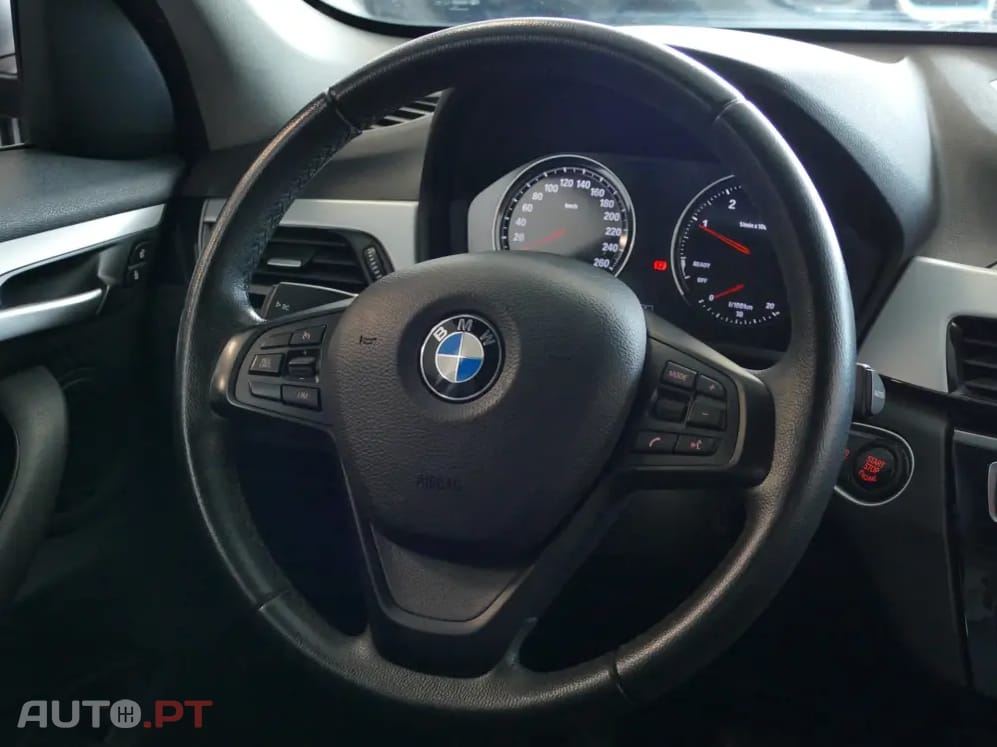BMW X1 16 d sDrive — fotografia 33