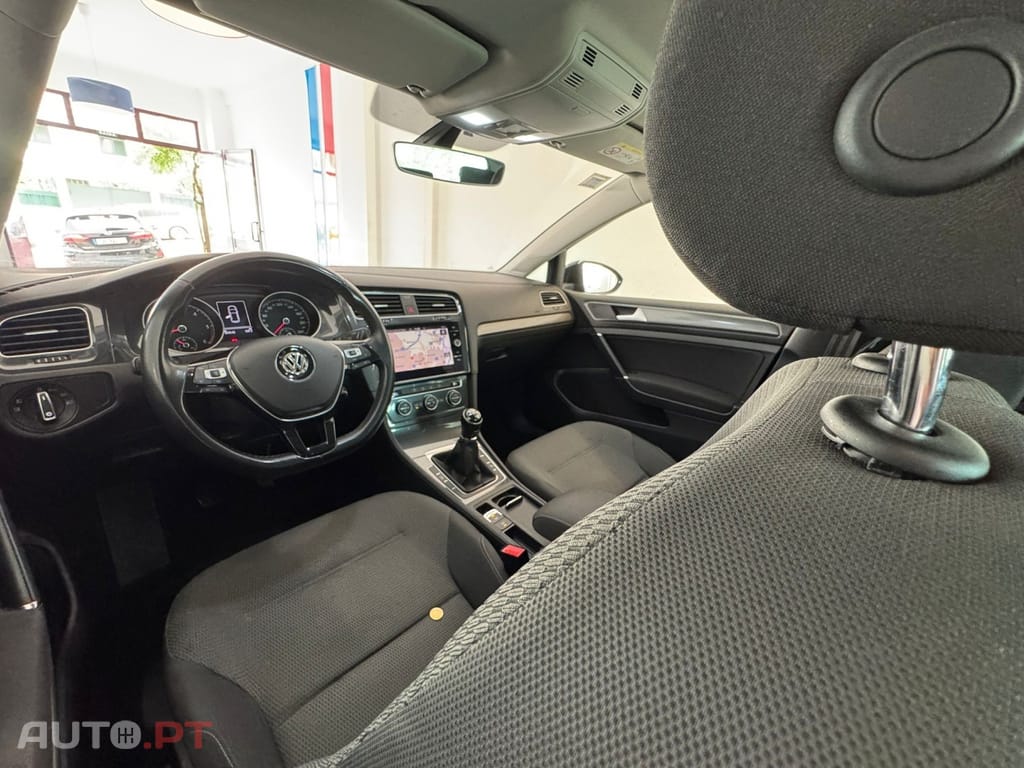 Volkswagen Golf 1.6 TDi Confortline