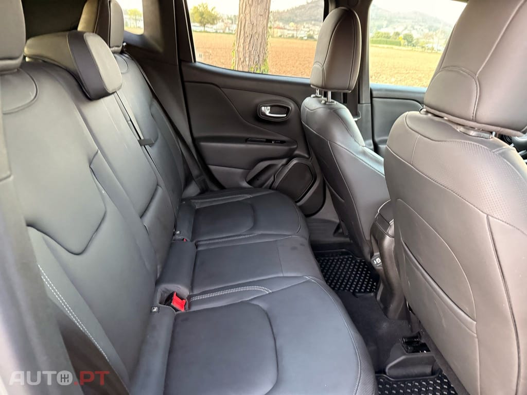 Jeep Renegade 1.3 TG 4Xe S