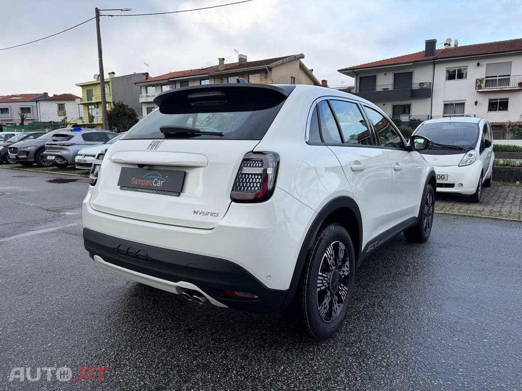 Fiat 600 1.2 Hybrid Icon