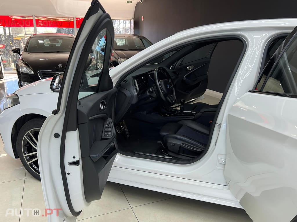 BMW 116 d Pack Desportivo M