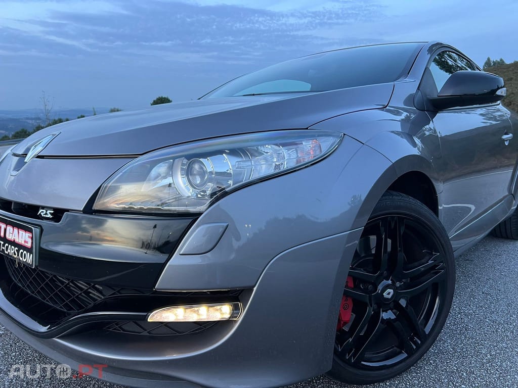 Renault Mégane Coupe 2.0 T 16V RS