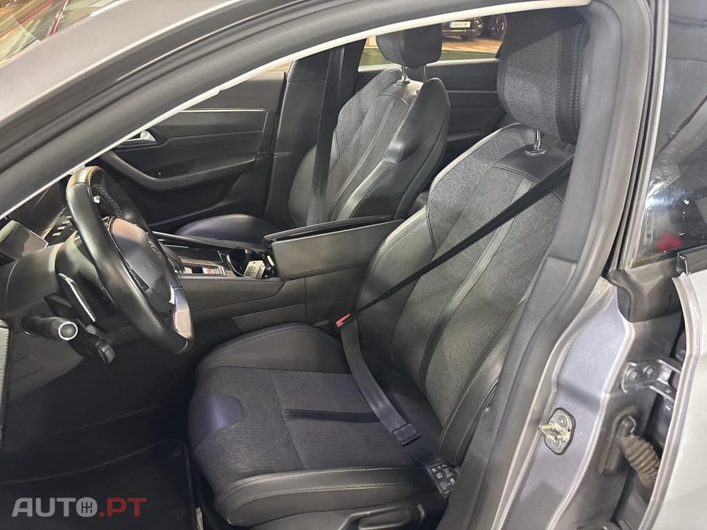 Peugeot 508 SW 1.6 Hybrid Allure Pack e-EAT8