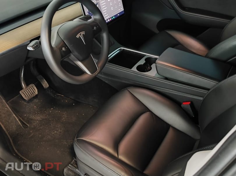 Tesla Model Y Tração Traseira