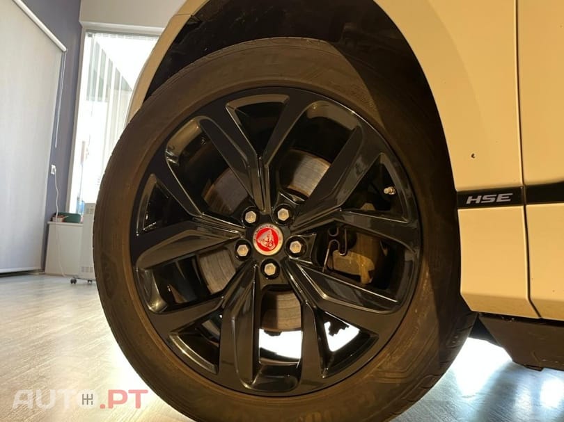 Jaguar I-Pace EV400 AWD HSE
