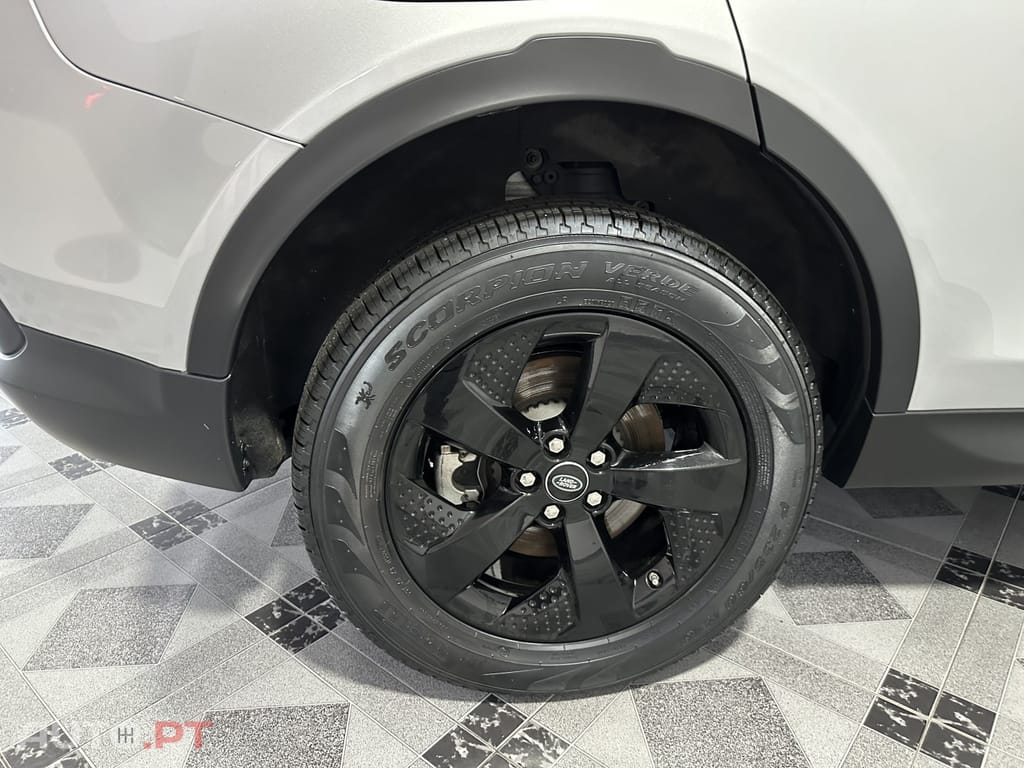 Land Rover Discovery Sport D150