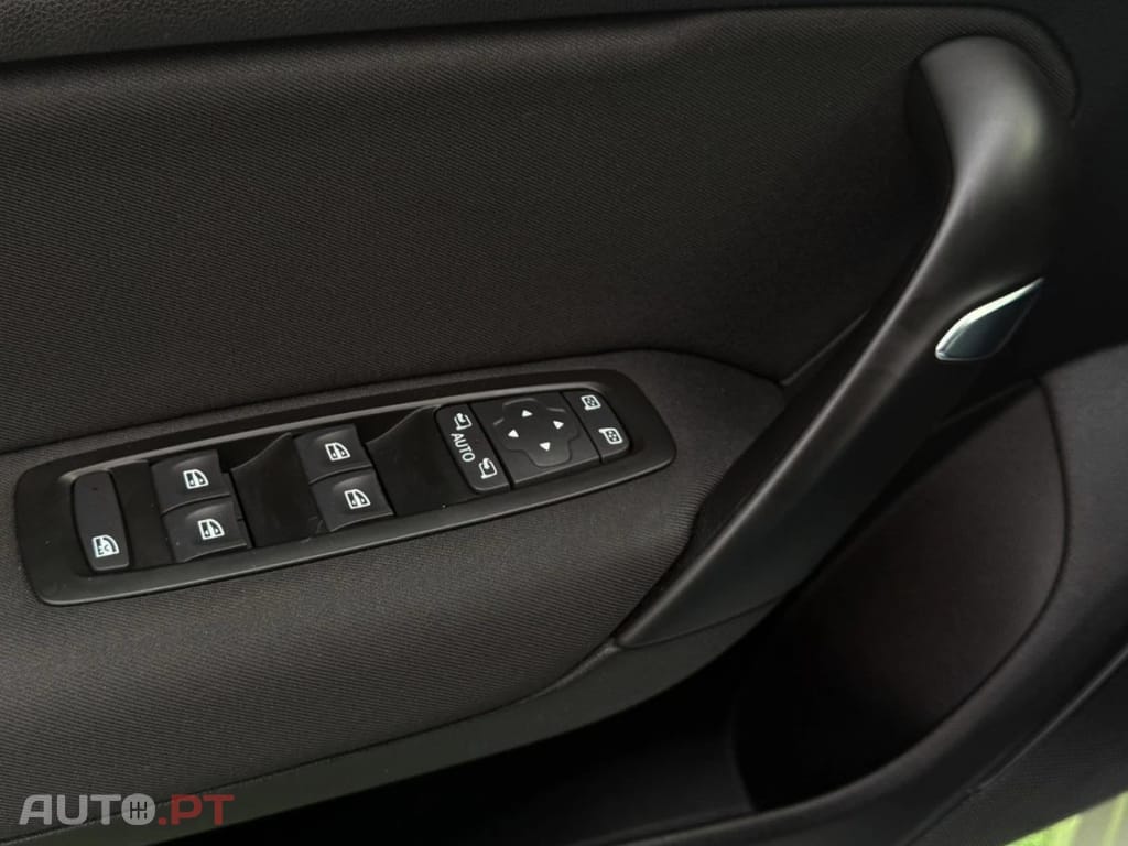 Renault Mégane Sport Tourer BLUE dCi 115 BUSINESS EDITION (EDC)