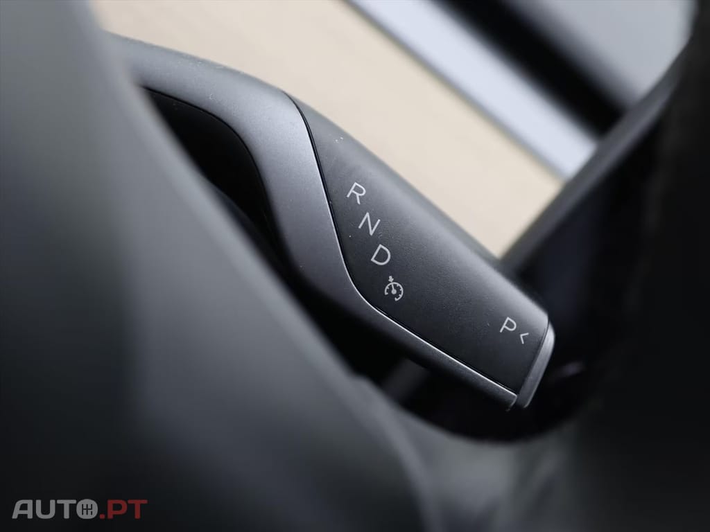 Tesla Model 3 Long-Range AWD I.V.A DEDUTÍVEL
