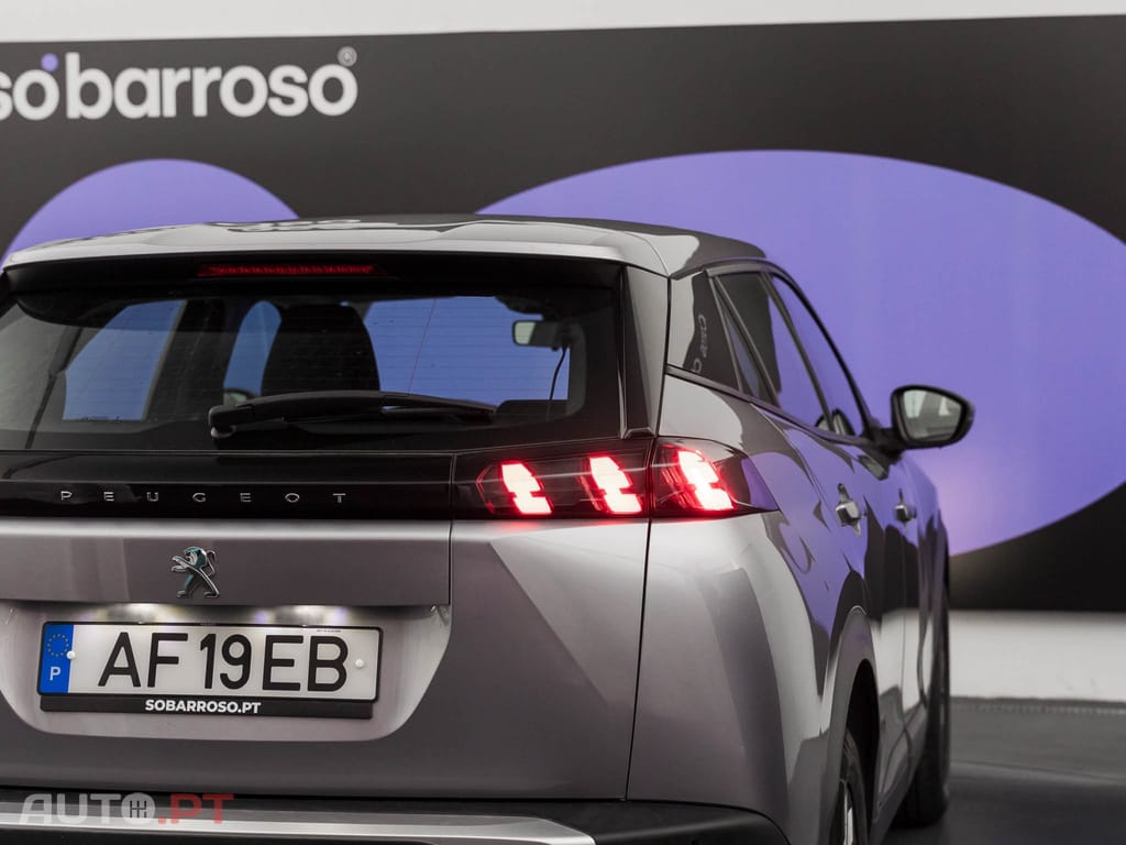 Peugeot E-2008 50 kWh Active