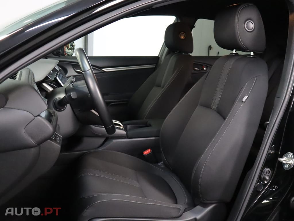 Honda Civic 1.0 i-VTEC Elegance