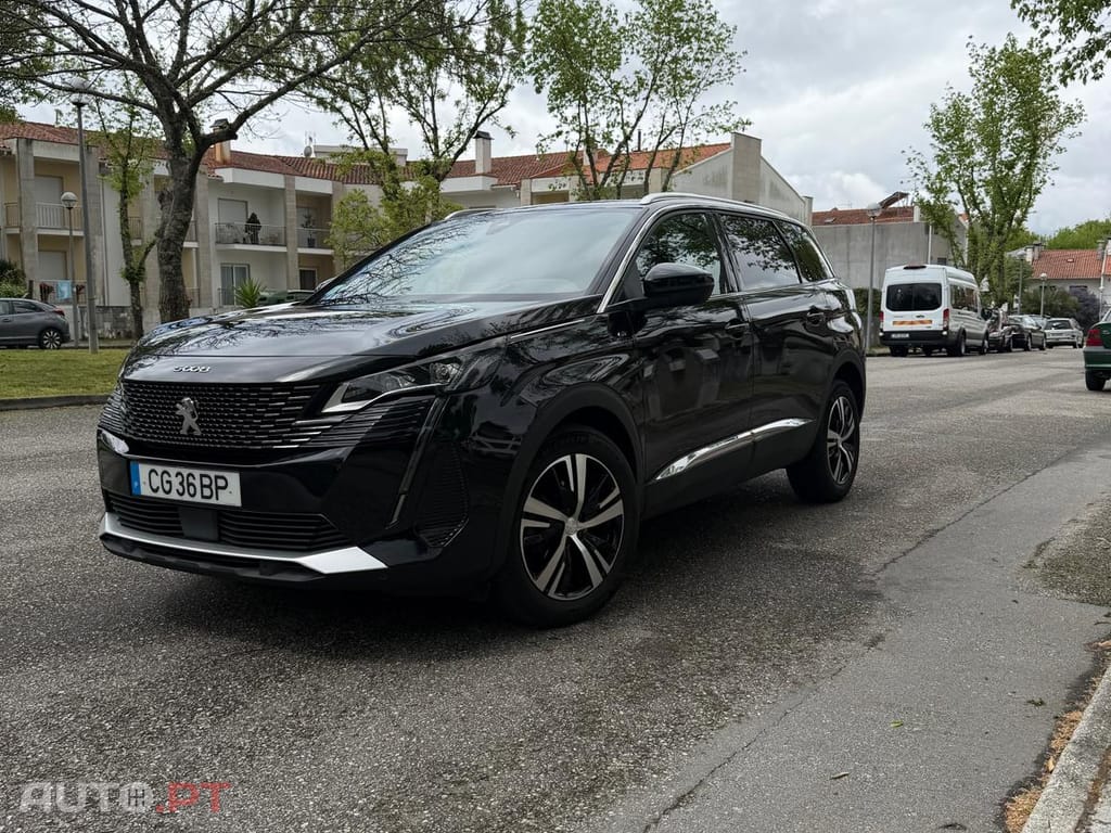 Peugeot 5008 GT 1.2  130cv EAT8 | 7 Lugares | 2023 | 24.716 km
