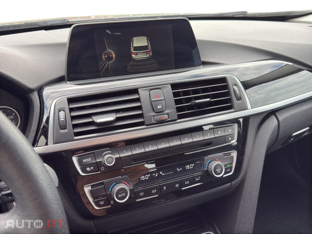 BMW 318 d Touring Line Sport Auto