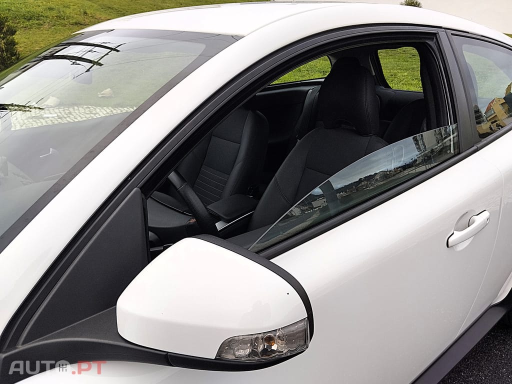 Volvo C30 1.6 D Drive 99g Momentum Start/Stop