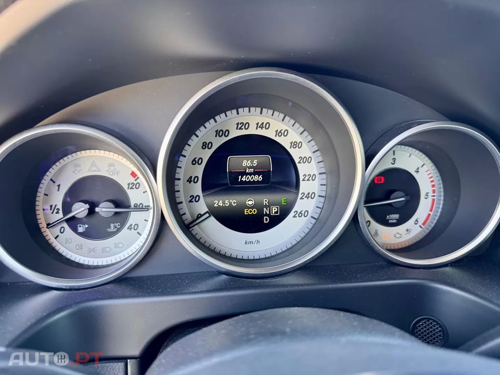 Mercedes-Benz E 250 BlueTEC Avantgarde Auto.