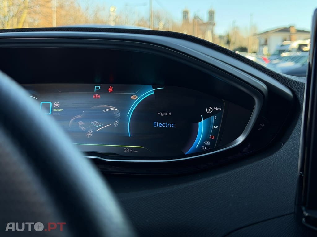 Peugeot 3008 1.6 Hybrid GT e-EAT8