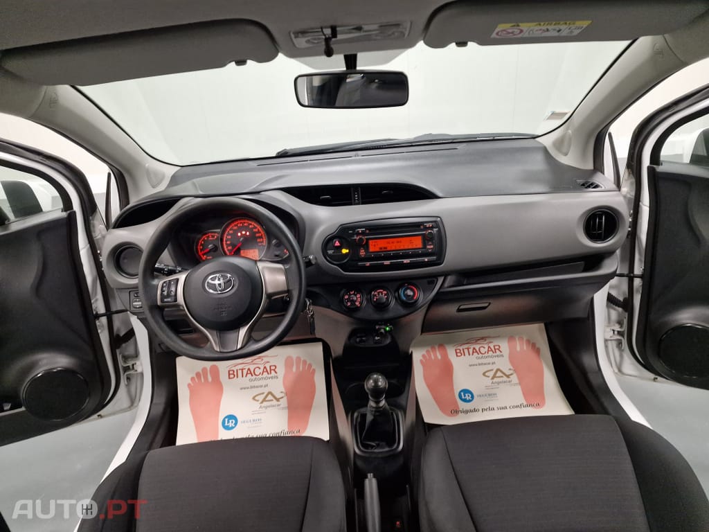 Toyota Yaris BIZZ 1.4 D-4D 90CV IVA DEDUTIVEL