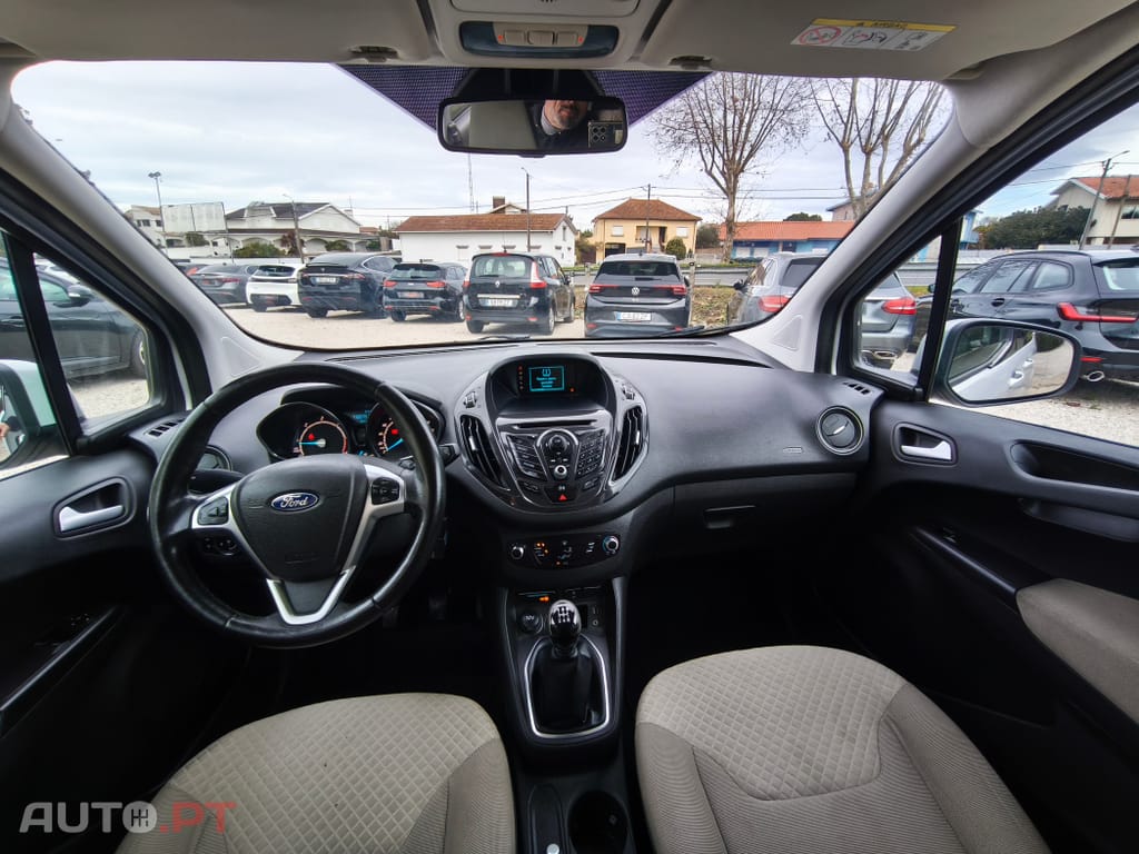 Ford Tourneo 1.5 TDCi Titanium