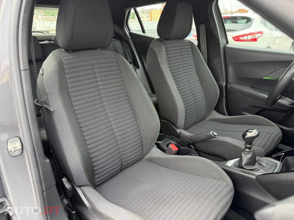 Peugeot 2008 1.2 PureTech Active